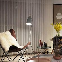 Cargar imagen en el visor de la galería, LED電球 E17口金 40W形相当 470LM 消費電力4W